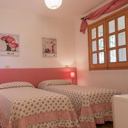 Dommos - Sunrise Apartments Cala Liberotto Eksteriør billede