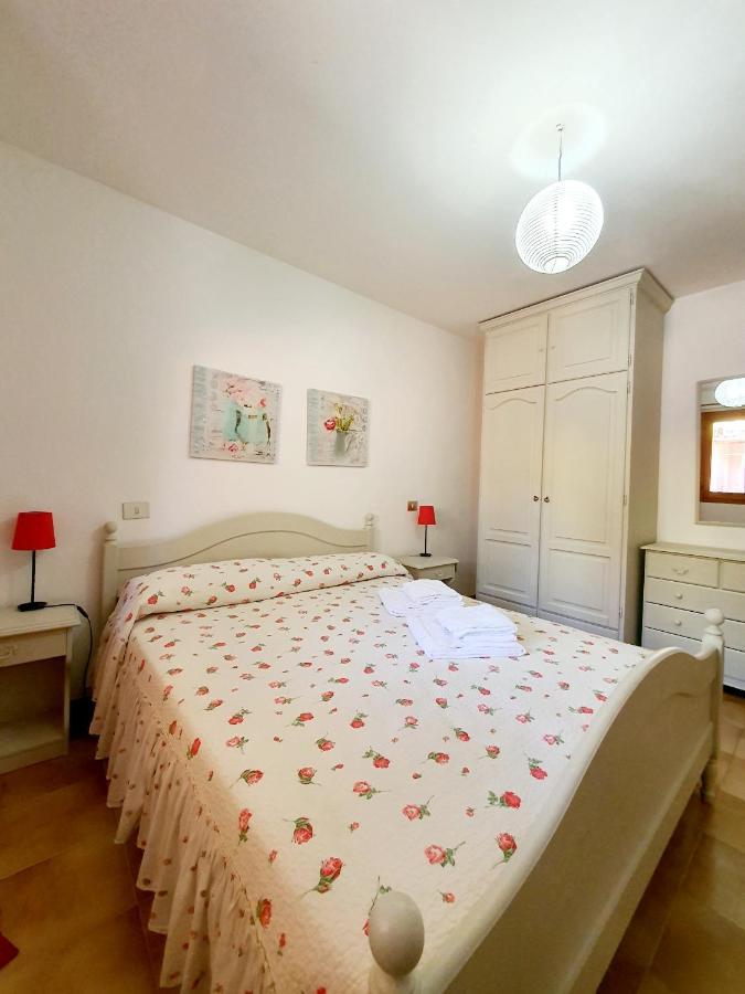 Dommos - Sunrise Apartments Cala Liberotto Eksteriør billede