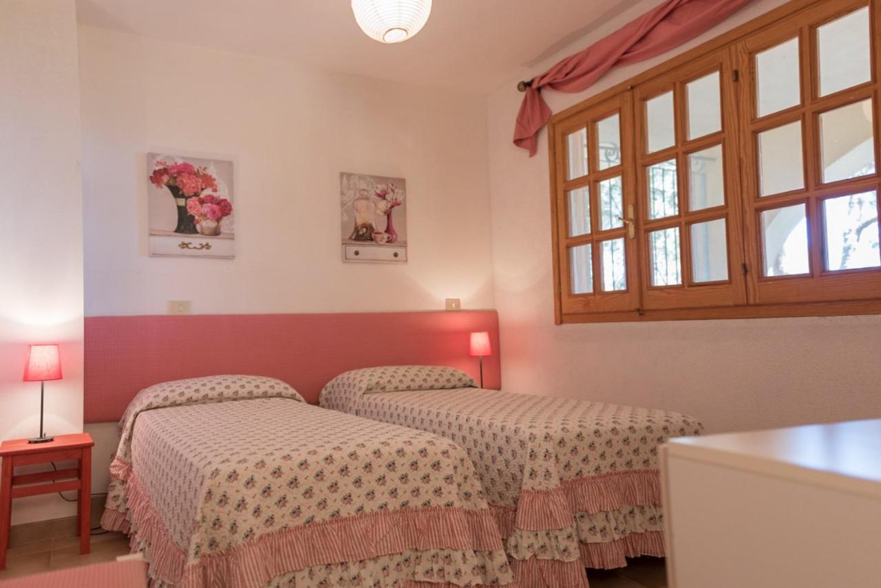 Dommos - Sunrise Apartments Cala Liberotto Eksteriør billede