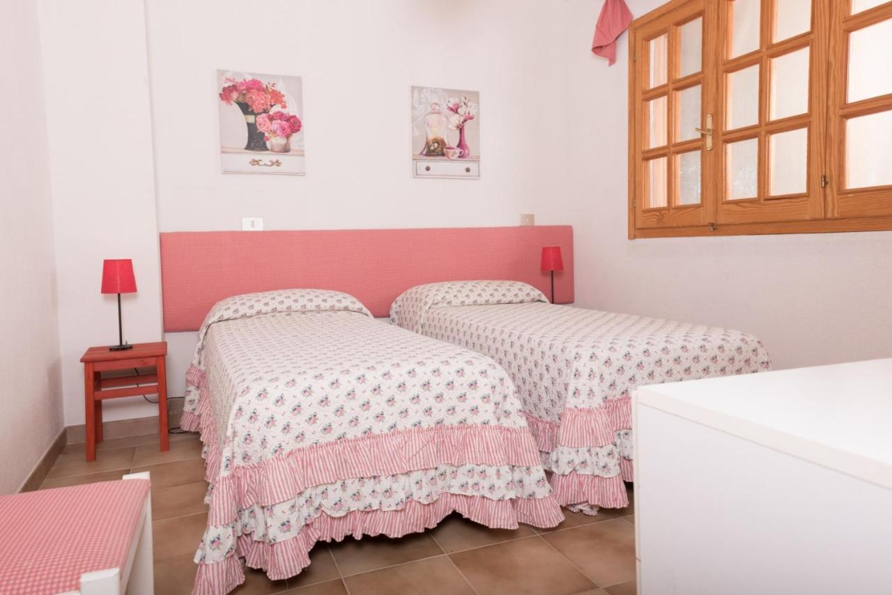 Dommos - Sunrise Apartments Cala Liberotto Eksteriør billede