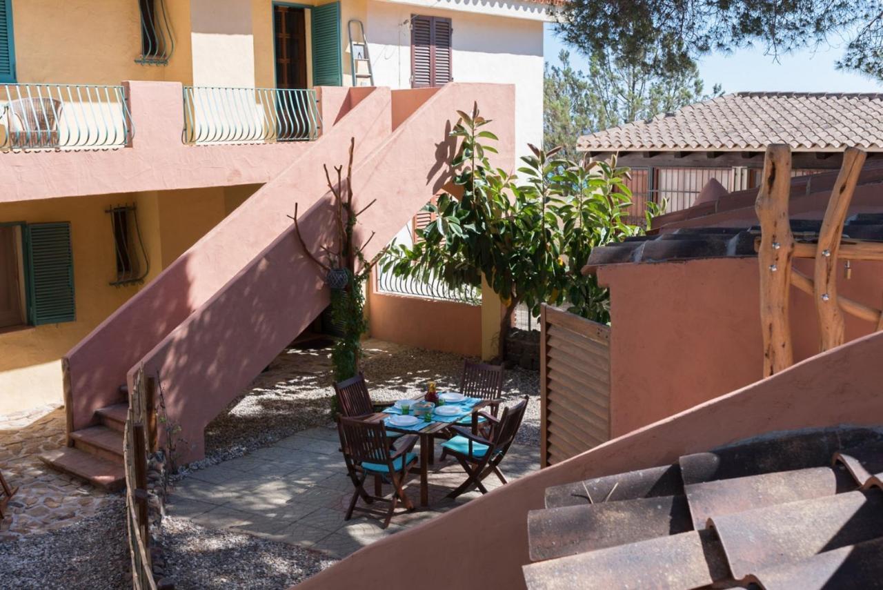 Dommos - Sunrise Apartments Cala Liberotto Eksteriør billede